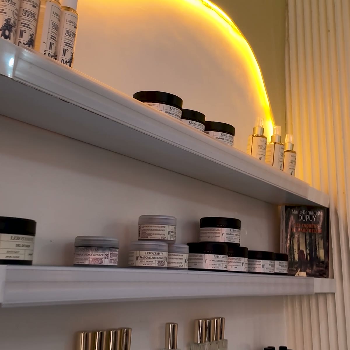 Produits de soin en vente chez Anbar Médina