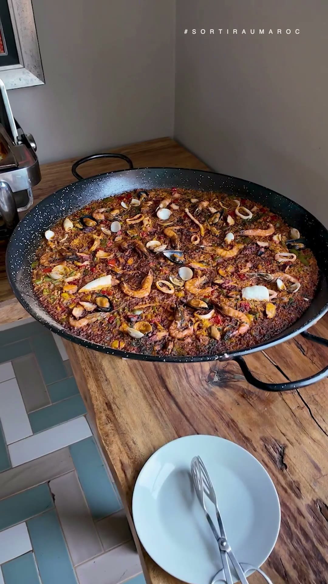Paella servie au Bavaro Beach, Dakhla