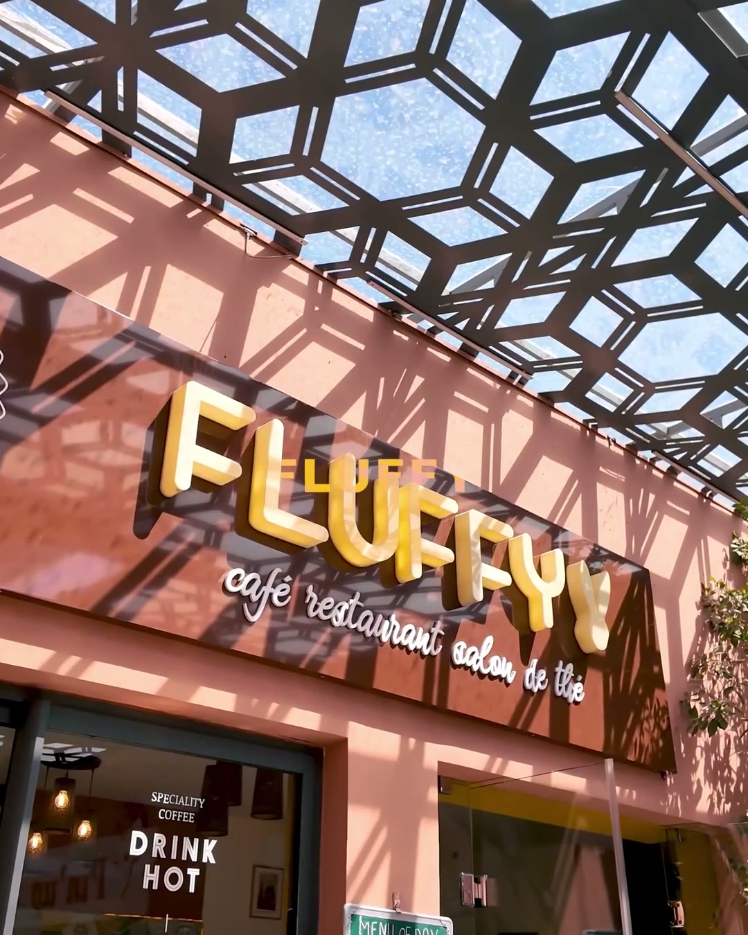 Enseigne de Fluffy au Medina Mall, Marrakech